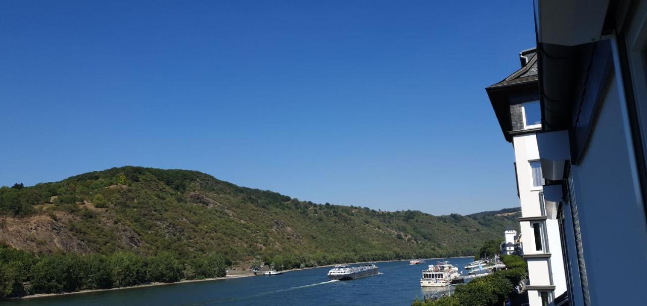 Grosse Wohnung Mit Rheinblick 보파르트 외부 사진